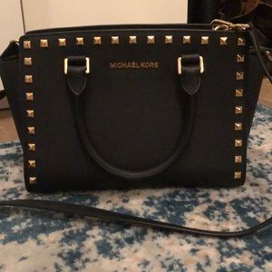 Michael Kors Selma medium size bag
